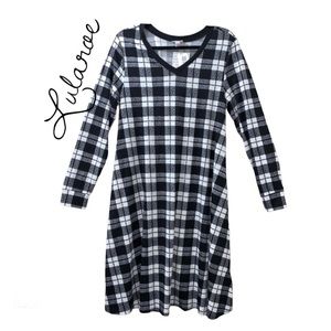 Lularoe Emily buffalo plaid dress size M